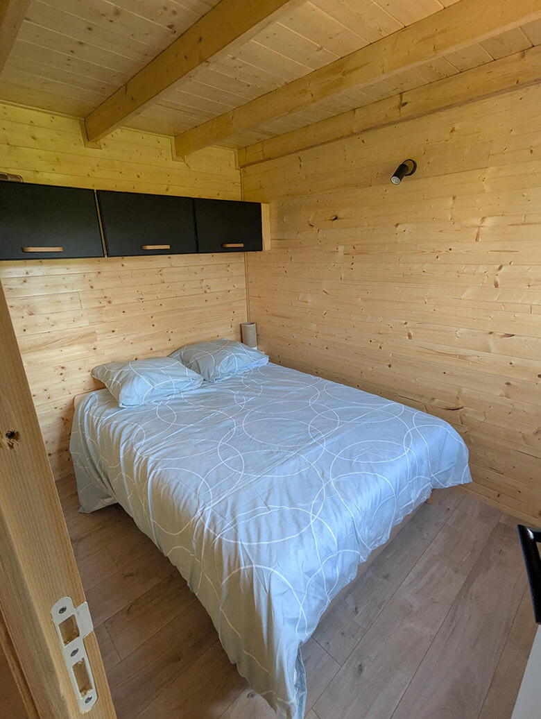 grand-lit-double-tinyhouse